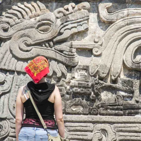 Sculptures Quetzalcoatl, Mexique, Oasis