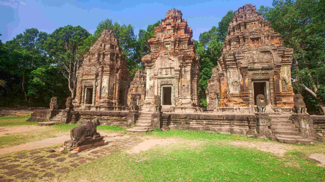 Preah Ko temple, Angkor