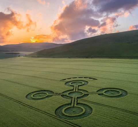 Coucher de soleil sur les crop circles Angleterre Oasis