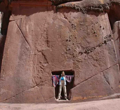 Porte interdimensionnelle d'Hayu Marca, Pérou, Oasis