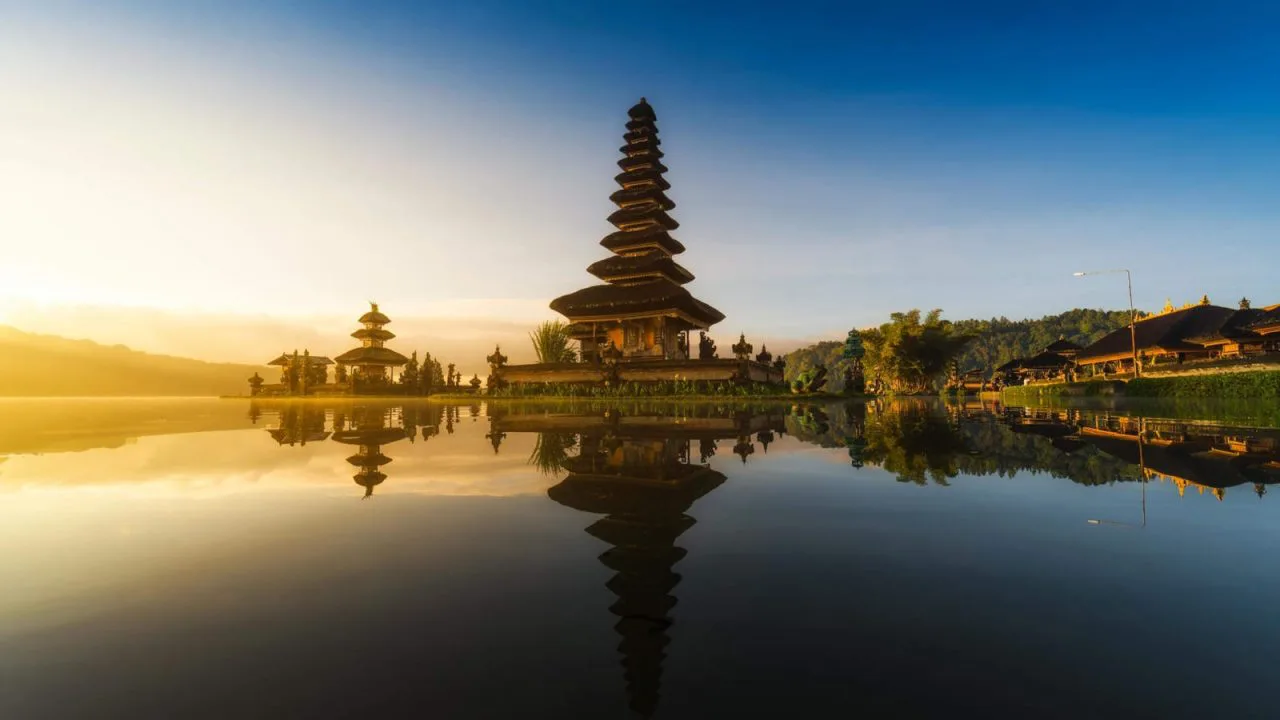 Sérénité du temple Ulun Danu Bali Oasis