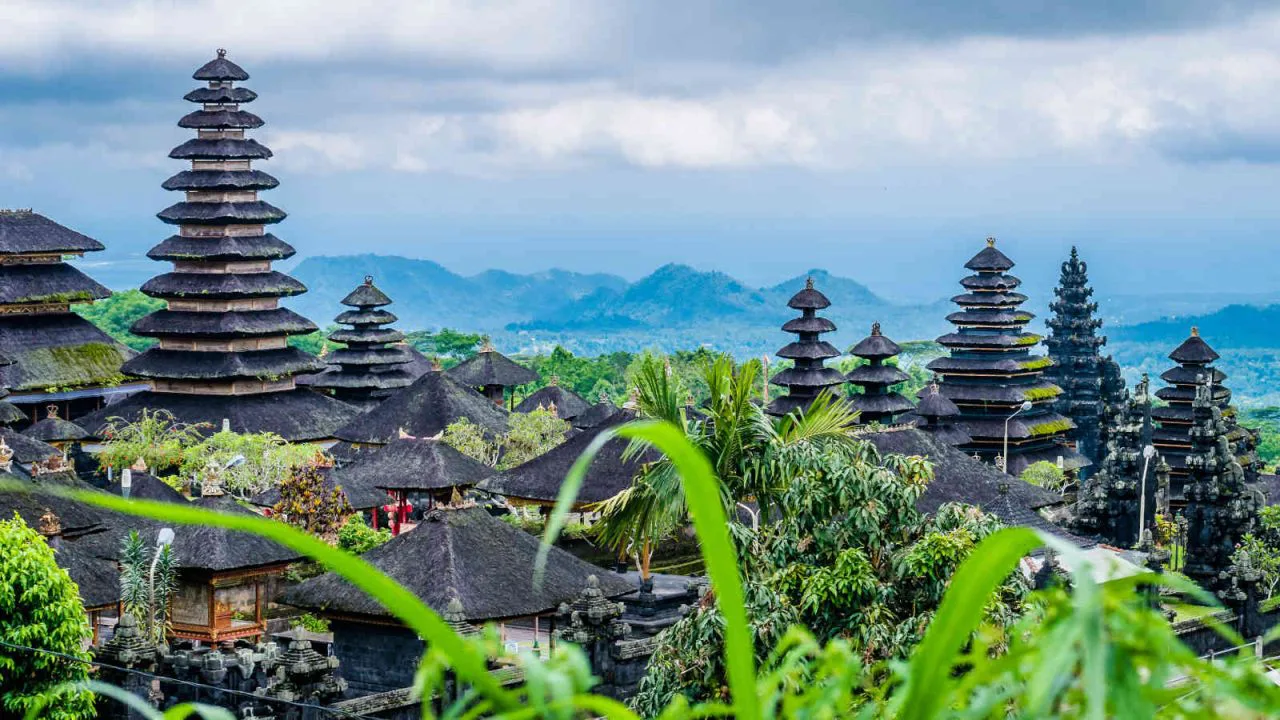 Temple sacré Besakih Bali Oasis