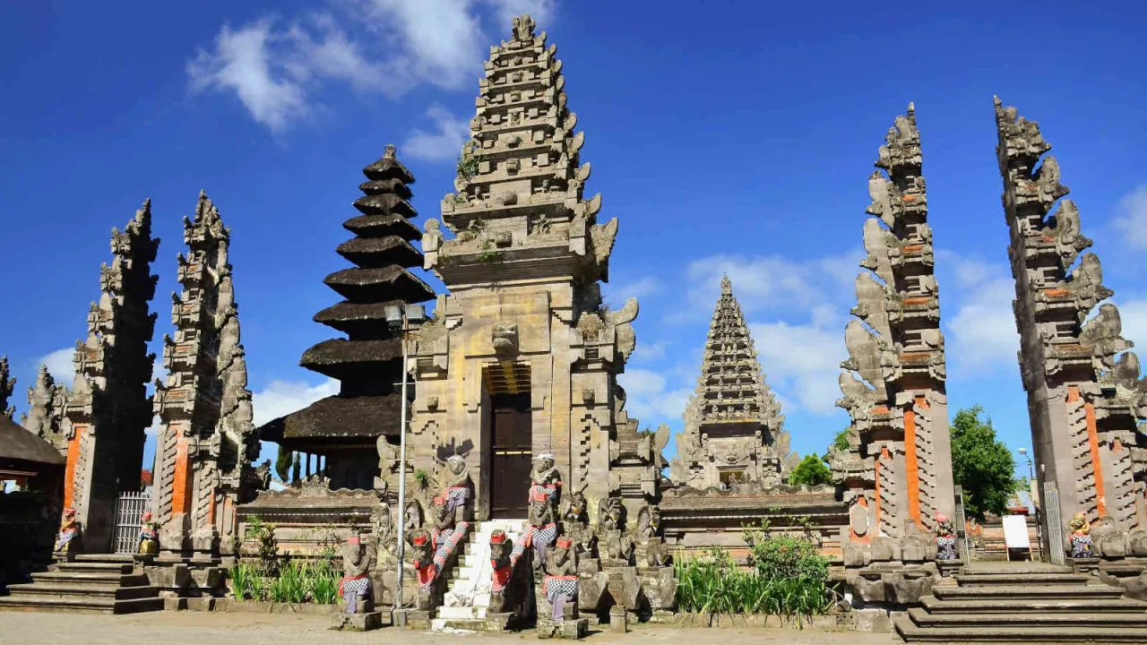 Temple Ulin danu batur Bali Oasis