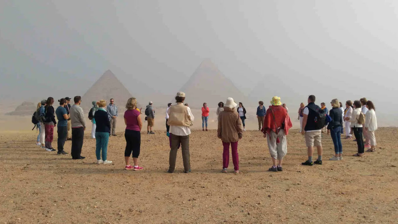 Egypte Caire - Pyramides méditation