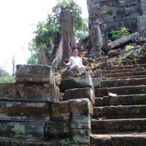 Méditation temple Cambodge Oasis