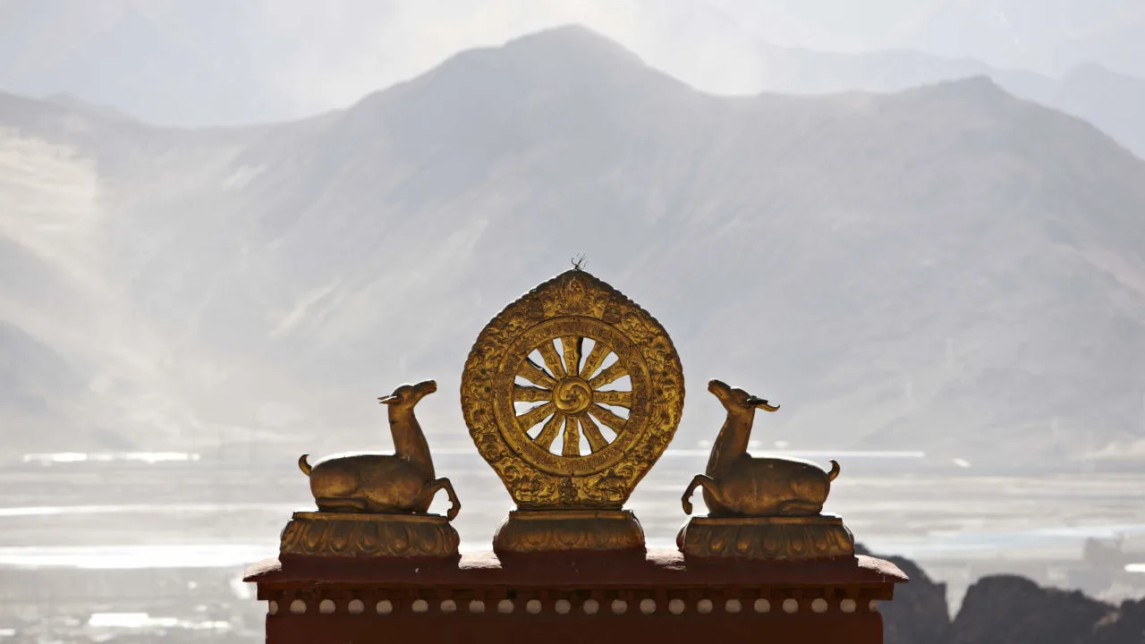 Roue dharma Tibet voyage initiatique Oasis