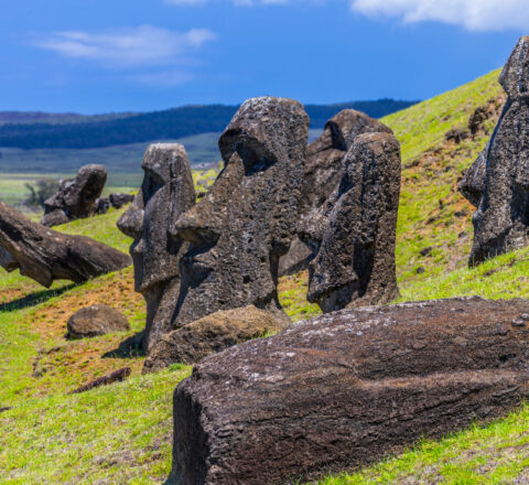 Statues Moaïs Rano Raraku volcan séjour initatique Oasis