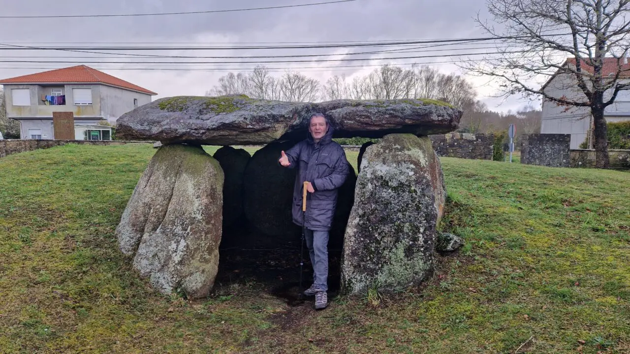 voyage_initiatique_compostelle_PBU_dolmen
